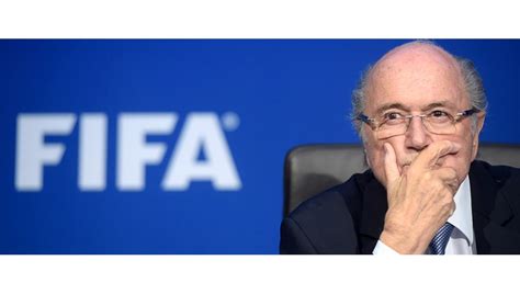 İ­n­g­i­l­t­e­r­e­ ­F­I­F­A­­d­a­n­ ­p­a­r­a­s­ı­n­ı­ ­g­e­r­i­ ­i­s­t­i­y­o­r­
